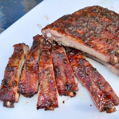 picture of sliced bbq pork spare ribs